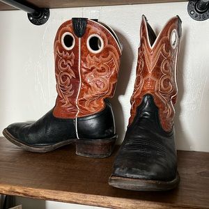 Men’s Ariat black and red orange 9.5wide